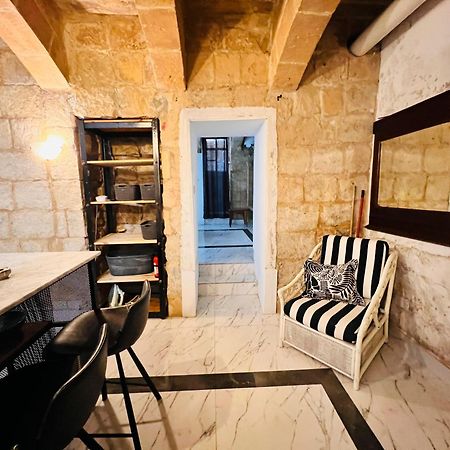 Charming Townhouse Prime Area Valletta Valeta Exterior foto