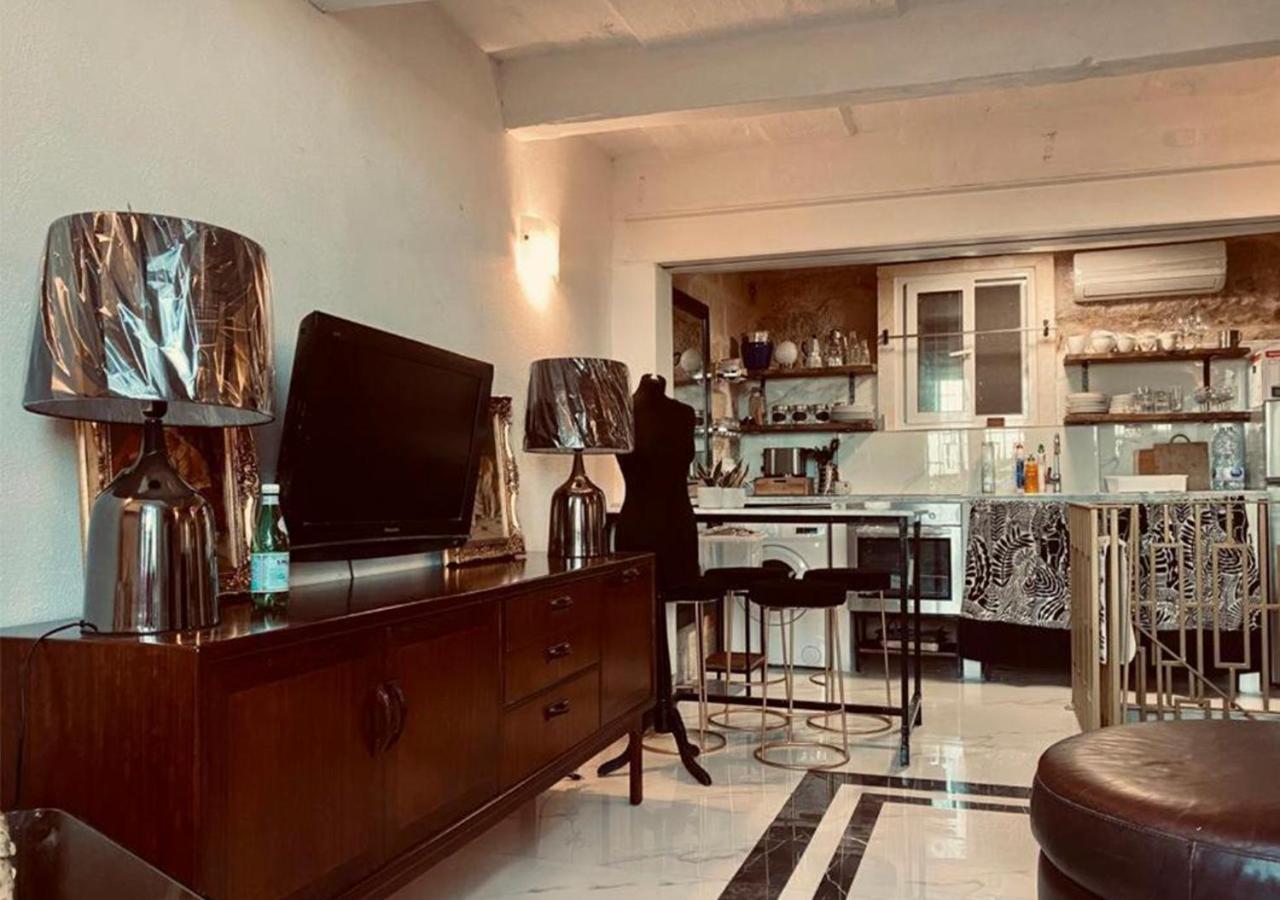 Charming Townhouse Prime Area Valletta Valeta Exterior foto