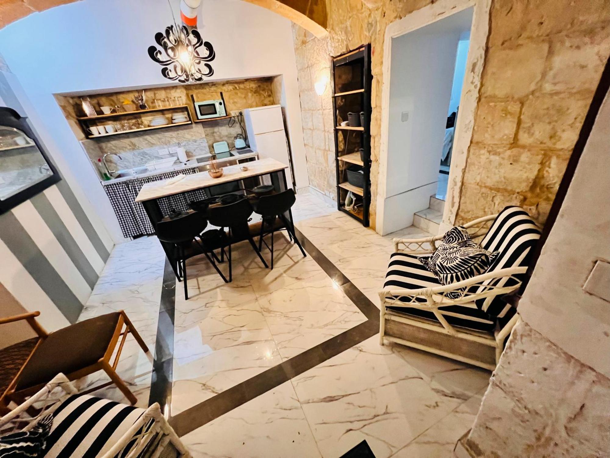 Charming Townhouse Prime Area Valletta Valeta Exterior foto